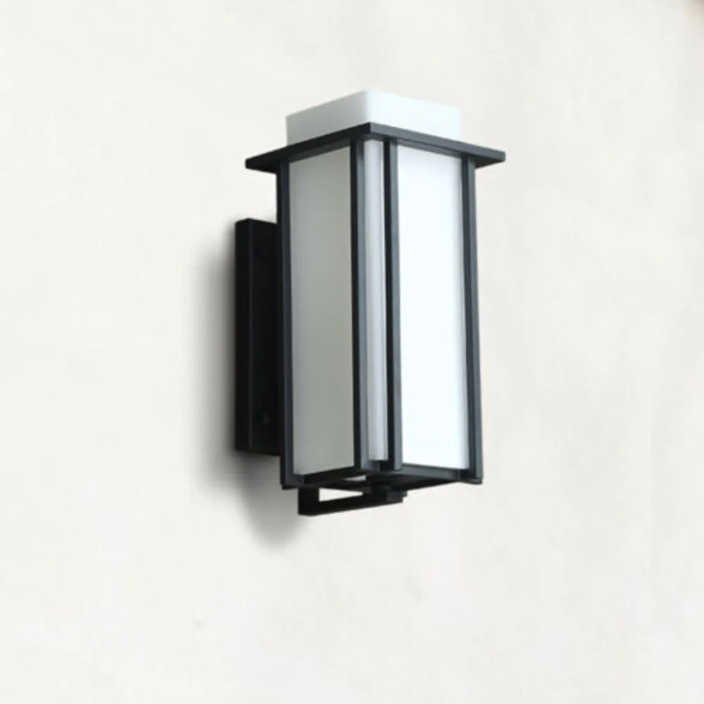 Bymaocar 110V Outdoor Wall Lamp Weatherproof Rustproof American Iron Porch Light